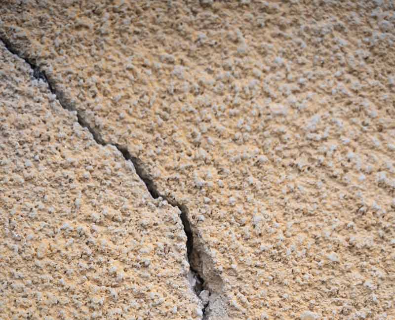 Nettoyage et peinture de façade - GOUIN Rénovation couvreur Auray : nettoyage et démoussage de façade professionnel. Réparation de fissures :une base saine avant peinture. Peinture de façades et murets :un vrai coup de neuf. Traitement hydrofuge façade :la protection invisible mais efficace. Afin de vous garantir un service de proximité, l’entreprise GOUIN RÉNOVATION COUVREUR AURAY, basé sur Auray (56) intervient dans tout le Morbihan (56). 